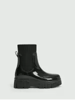 Everyday Collection Solid Color Fashionable Rain Boots